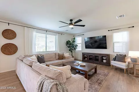 744 E Betsy Ln, Gilbert, AZ 85296 photo 19