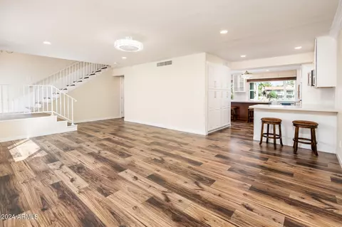 1104 E Driftwood Dr, Tempe, AZ 85283 photo 9