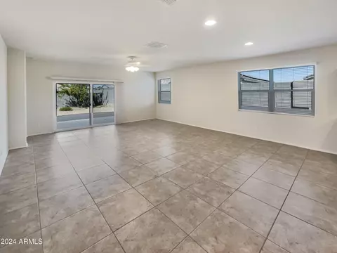 3020 S 78th Dr, Phoenix, AZ 85043 photo 4