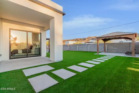 2245 E Desert Ln, Phoenix, AZ 85042 photo 31