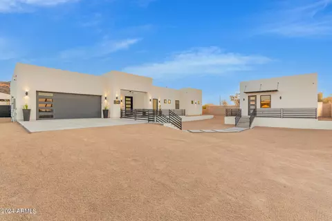 2245 E Desert Ln, Phoenix, AZ 85042 photo 41