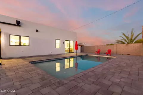 2245 E Desert Ln, Phoenix, AZ 85042 photo 57