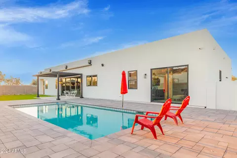2245 E Desert Ln, Phoenix, AZ 85042 photo 64