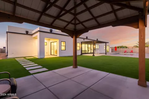 2245 E Desert Ln, Phoenix, AZ 85042 photo 54