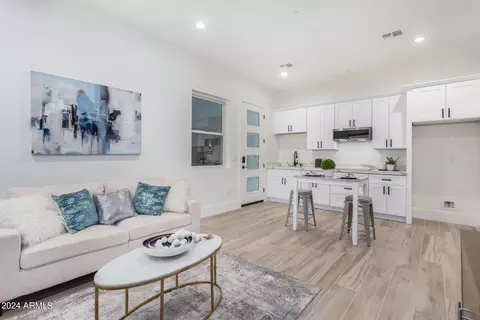 2245 E Desert Ln, Phoenix, AZ 85042 photo 34