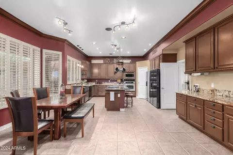 7640 E Snowdon Cir, Mesa, AZ 85207 photo 5