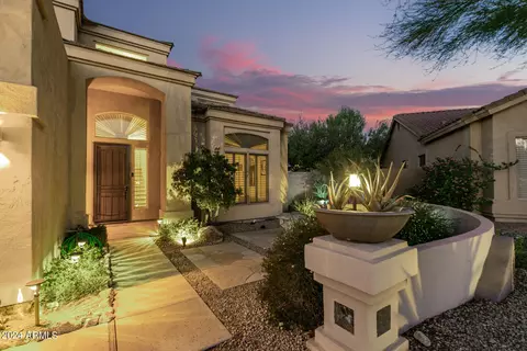 7640 E Snowdon Cir, Mesa, AZ 85207