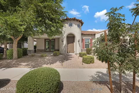22162 E Creekside Dr, Queen Creek, AZ 85142