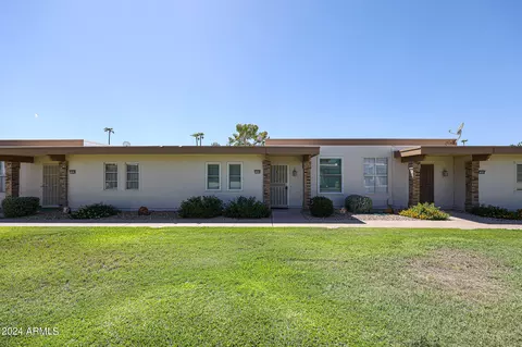 13038 N 99th Dr, Sun City, AZ 85351
