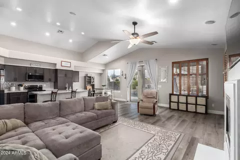 6534 W Tether Trl, Phoenix, AZ 85083 photo 5