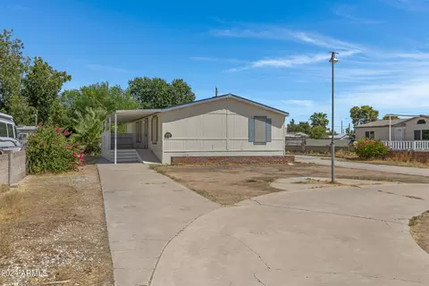 2105 N Lindsay Rd, Mesa, AZ 85213