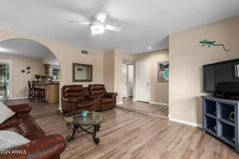 218 E Voltaire Ave, Phoenix, AZ 85022 photo 7