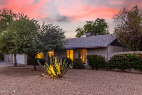 218 E Voltaire Ave, Phoenix, AZ 85022 photo 2