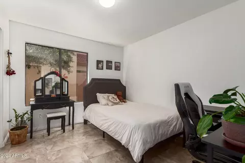 4173 E Cholla Canyon Dr, Phoenix, AZ 85044 photo 13