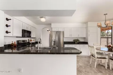 4173 E Cholla Canyon Dr, Phoenix, AZ 85044 photo 8