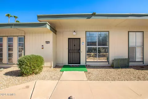 10023 W Lancaster Dr, Sun City, AZ 85351