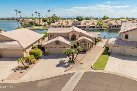 8961 W Maui Ln, Peoria, AZ 85381