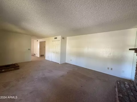 963 E Leeward Ln, Tempe, AZ 85283 photo 6
