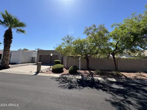 963 E Leeward Ln, Tempe, AZ 85283