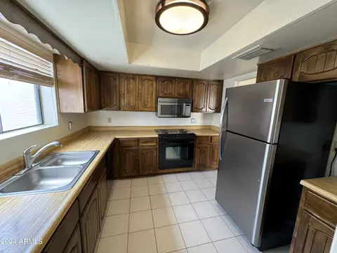 963 E Leeward Ln, Tempe, AZ 85283 photo 8