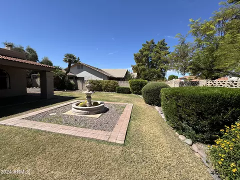 963 E Leeward Ln, Tempe, AZ 85283 photo 3