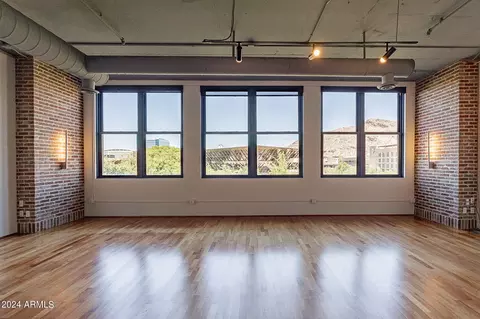 21 E 6th St #304, Tempe, AZ 85281