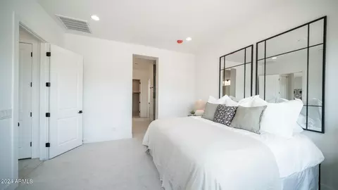 Bedroom - 6731 N 9th Dr, Phoenix, AZ 85013 photo 2 of 2