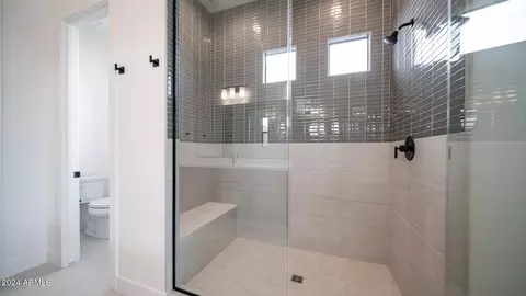 Bath - 6731 N 9th Dr, Phoenix, AZ 85013 photo 2 of 2