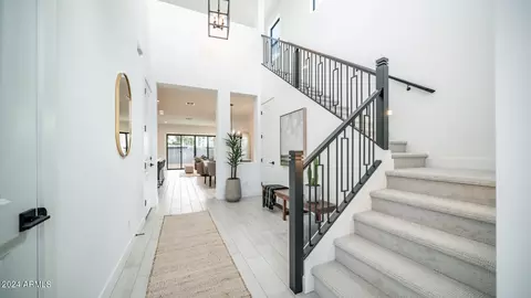 Entry Way - 6731 N 9th Dr, Phoenix, AZ 85013 photo 1 of 3