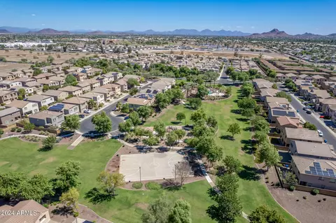 View/Area - 2032 W Monte Cristo Ave, Phoenix, AZ 85023 photo 1 of 9