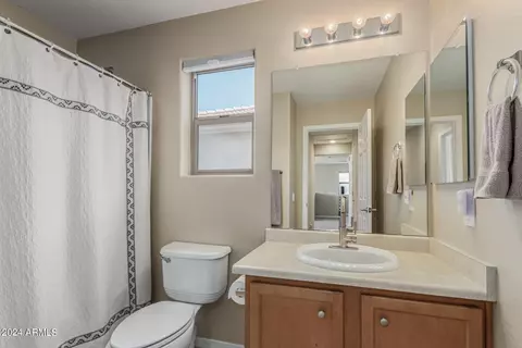 Bath - 2032 W Monte Cristo Ave, Phoenix, AZ 85023 photo 2 of 2