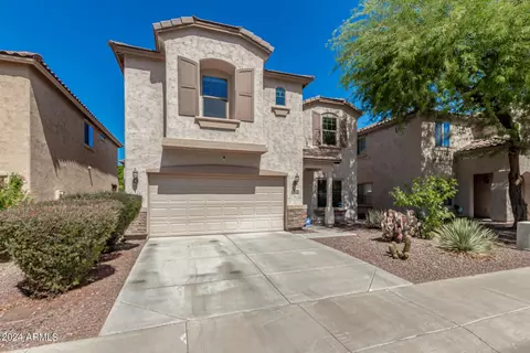 Exterior - 2032 W Monte Cristo Ave, Phoenix, AZ 85023 photo 13 of 19
