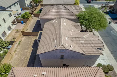 View/Area - 2032 W Monte Cristo Ave, Phoenix, AZ 85023 photo 3 of 9