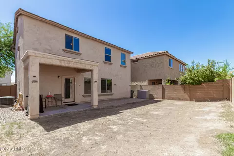Exterior - 2032 W Monte Cristo Ave, Phoenix, AZ 85023 photo 3 of 19