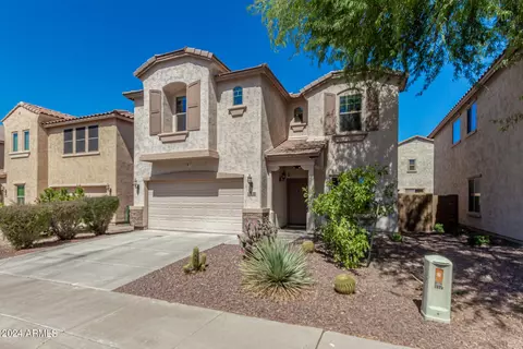 Exterior - 2032 W Monte Cristo Ave, Phoenix, AZ 85023 photo 12 of 19