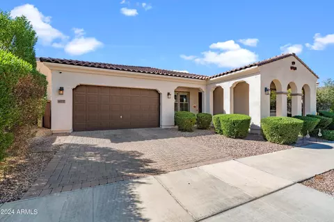 10737 E Simone Ave, Mesa, AZ 85212