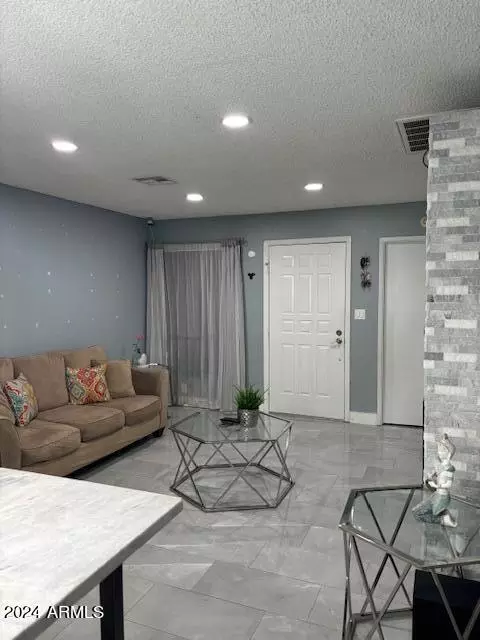 9017 W Elm St #2, Phoenix, AZ 85037