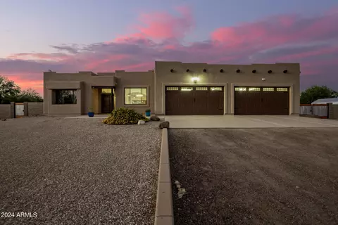 2320 W Hidden Valley Dr, Phoenix, AZ 85086