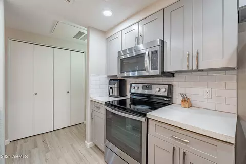 Kitchen - 3434 E Baseline Rd #243, Phoenix, AZ 85042 photo 7 of 7