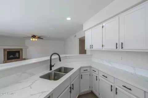 4723 E Rockledge Rd, Phoenix, AZ 85044 photo 22