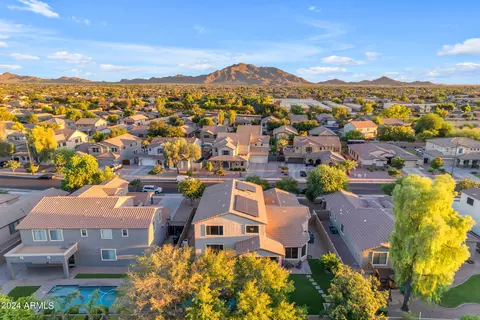 View/Area - 3294 E Blue Ridge Way, Gilbert, AZ 85298 photo 2 of 11