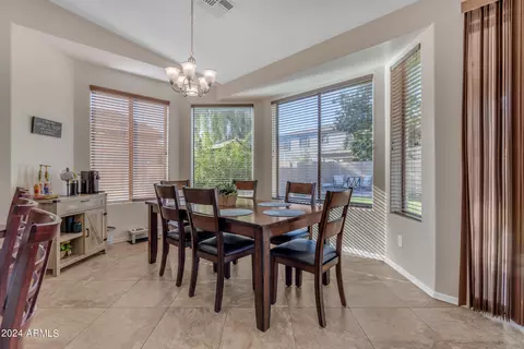 Dining - 3294 E Blue Ridge Way, Gilbert, AZ 85298 photo 1 of 2