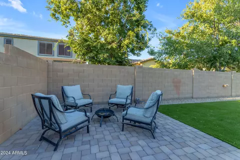 Exterior - 3294 E Blue Ridge Way, Gilbert, AZ 85298 photo 8 of 13