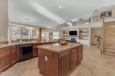 Kitchen - 3294 E Blue Ridge Way, Gilbert, AZ 85298 photo 7 of 8