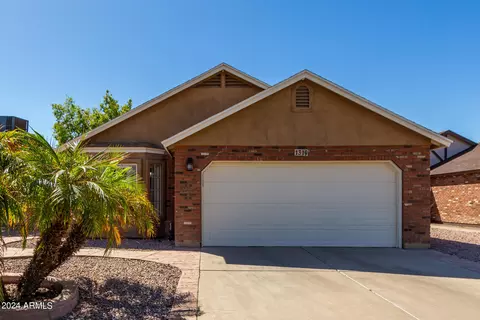 1319 W Rosewood Ct, Chandler, AZ 85224