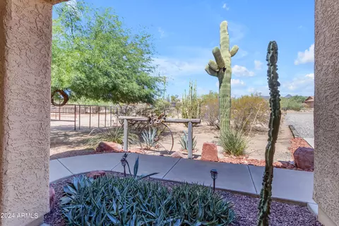 Exterior - 1239 E Galvin St, Phoenix, AZ 85086 photo 13 of 24