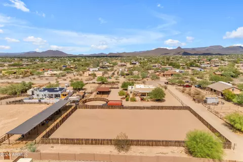View/Area - 1239 E Galvin St, Phoenix, AZ 85086 photo 4 of 6