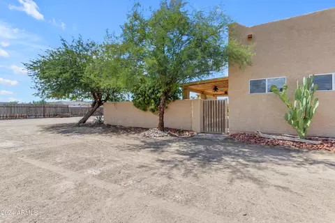 Exterior - 1239 E Galvin St, Phoenix, AZ 85086 photo 23 of 24