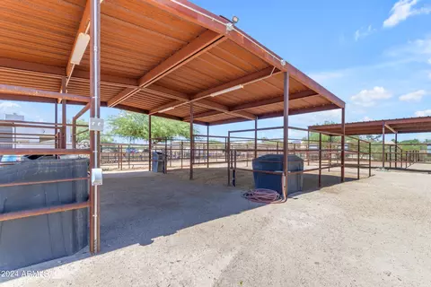 Exterior - 1239 E Galvin St, Phoenix, AZ 85086 photo 1 of 24