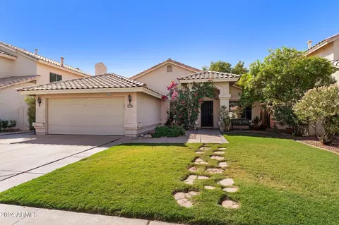 1859 E Tremaine Ave, Gilbert, AZ 85234